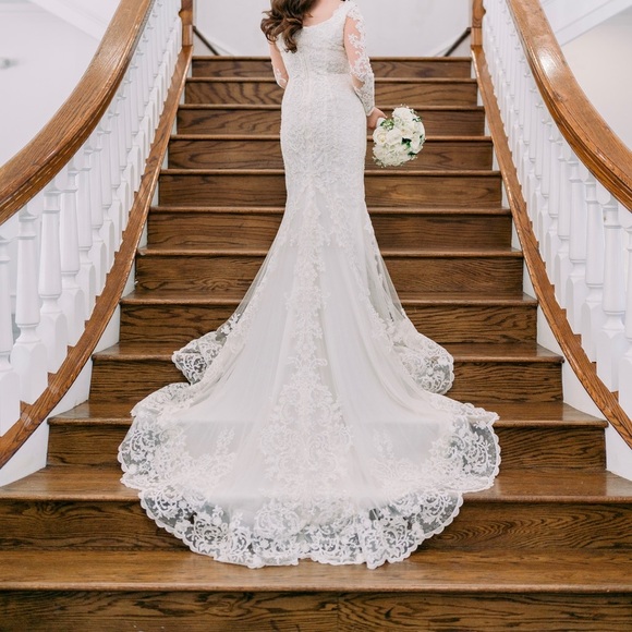 Dresses & Skirts - Wedding Dress​